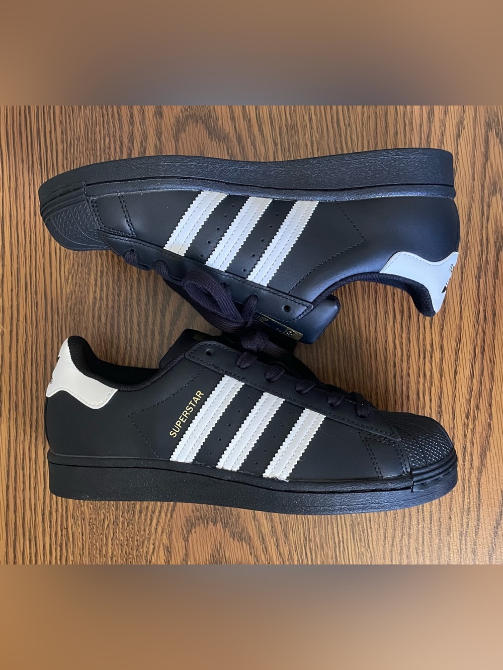 Adidas Superstar - Picture 3 of 7